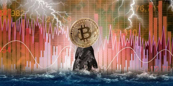 Estiman bajas en precio de bitcoin en los «próximos días» por caída de su volatilidad
